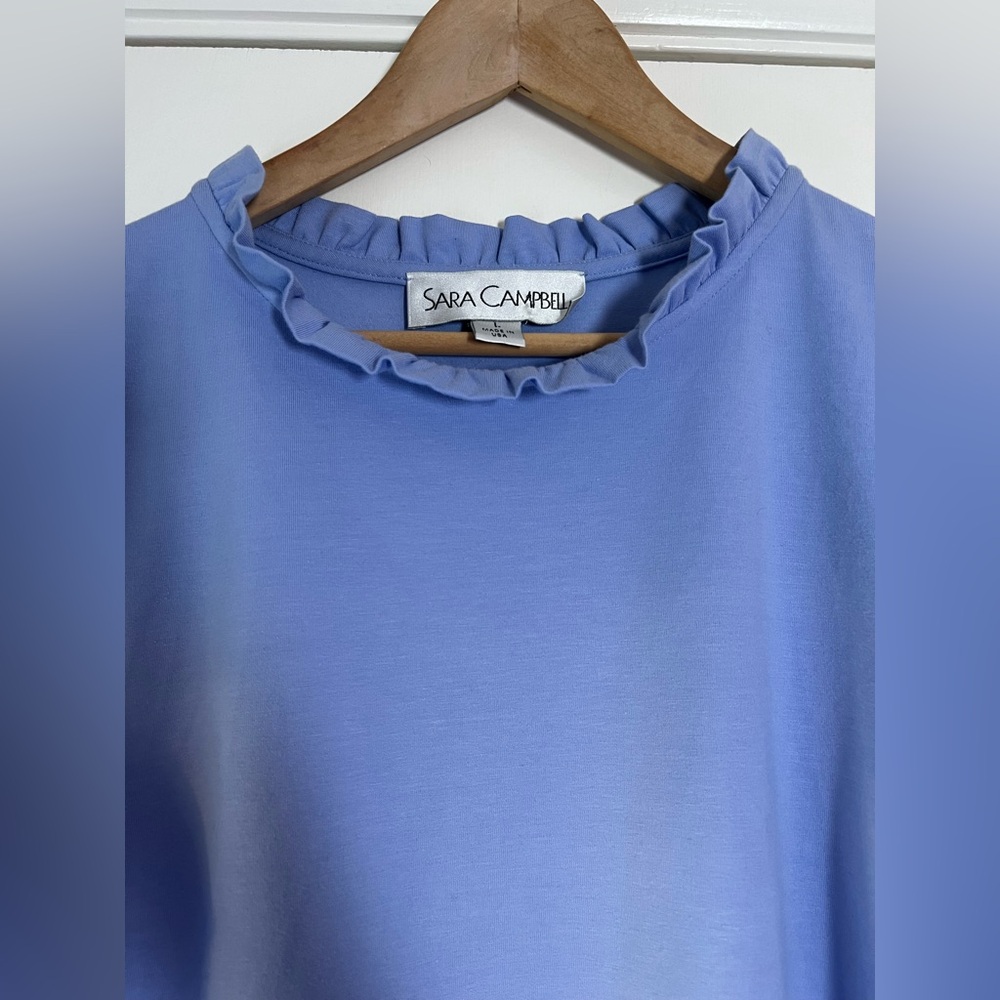 Sara Campbell Ruffle Neck Short Sleeve Blouse Top Periwinkle Lavender Size Large - Picture 2 of 6
